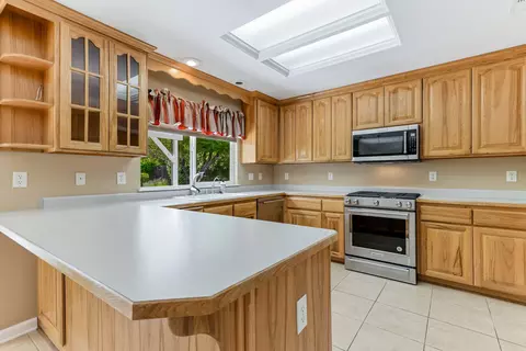 4392 Wild Lilac Ct, Redding, CA 96001 photo 3