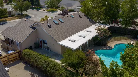 4392 Wild Lilac Ct, Redding, CA 96001 photo 8