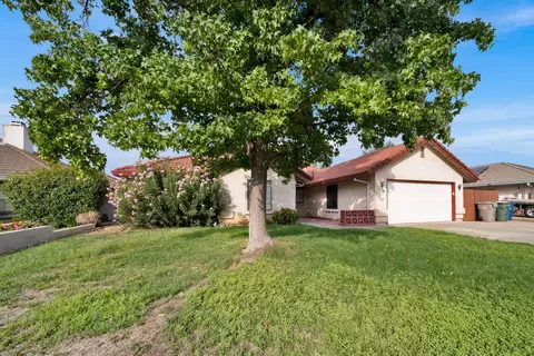 3638 Cherrywood Dr, Redding, CA 96002 photo 2