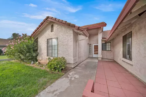 3638 Cherrywood Dr, Redding, CA 96002 photo 4