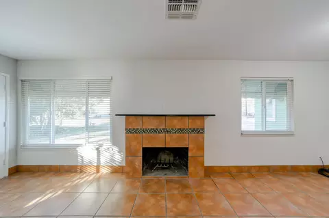2031 Athens Ave, Redding, CA 96001 photo 4