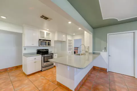 2031 Athens Ave, Redding, CA 96001 photo 14