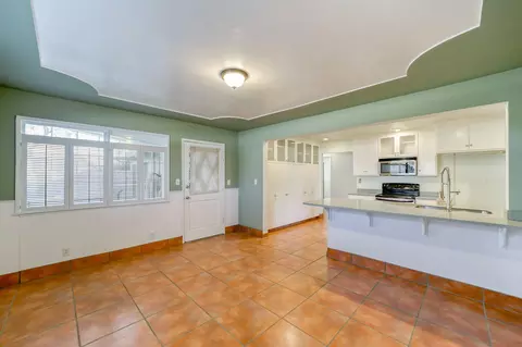 2031 Athens Ave, Redding, CA 96001 photo 17