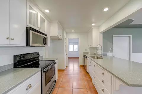 2031 Athens Ave, Redding, CA 96001 photo 10
