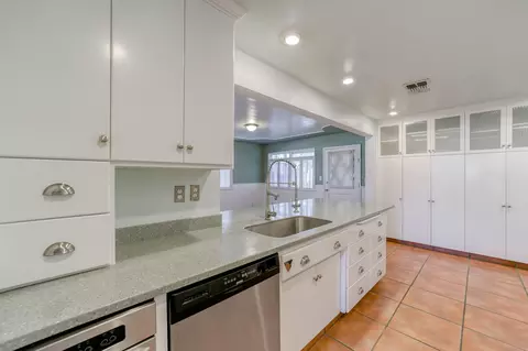 2031 Athens Ave, Redding, CA 96001 photo 12