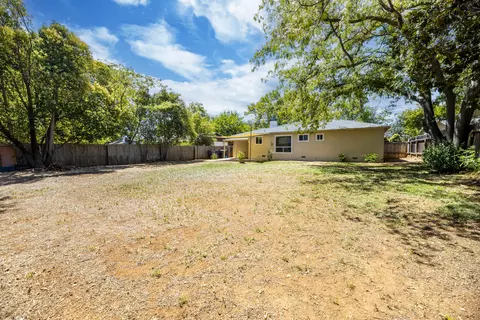 2957 Kenco Ave, Redding, CA 96002 photo 17