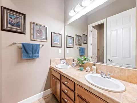 737 Woodacre Dr, Redding, CA 96002 photo 18