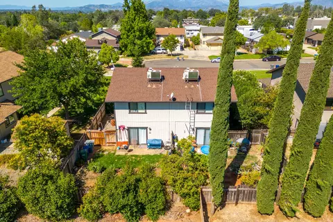 2577 Sabre Ct, Redding, CA 96002 photo 12