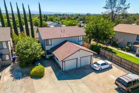 2577 Sabre Ct, Redding, CA 96002 photo 1