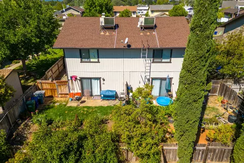 2577 Sabre Ct, Redding, CA 96002 photo 4