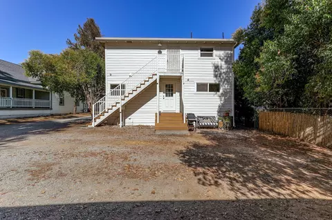 1056 Gilbert St, Redding, CA 96001 photo 29