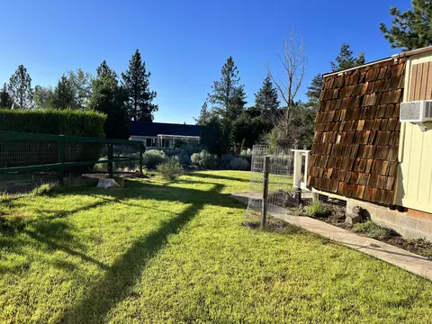 16741 Sanders Rd, Weed, CA 96094 photo 25