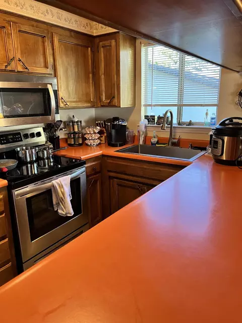 16741 Sanders Rd, Weed, CA 96094 photo 8