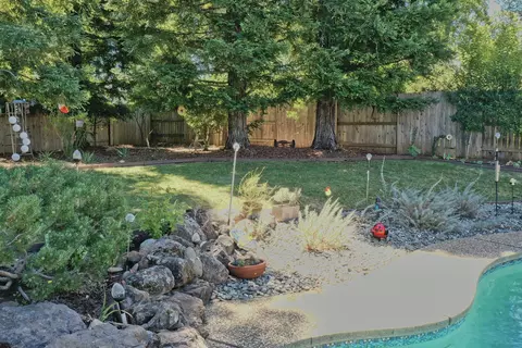 2094 Quartz Way, Redding, CA 96001 photo 40
