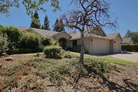 2094 Quartz Way, Redding, CA 96001 photo 3