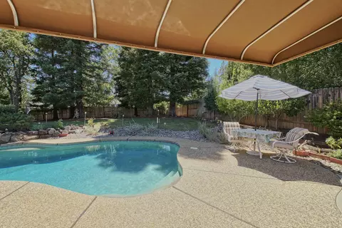 2094 Quartz Way, Redding, CA 96001 photo 38
