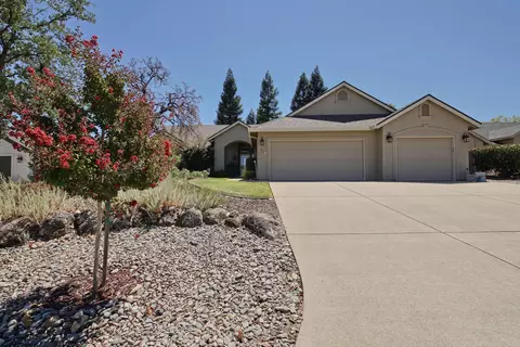 2094 Quartz Way, Redding, CA 96001 photo 4