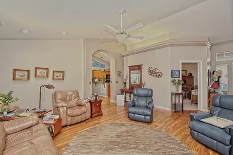 2094 Quartz Way, Redding, CA 96001 photo 15