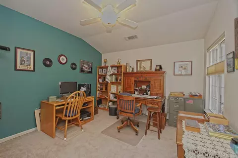 2094 Quartz Way, Redding, CA 96001 photo 12