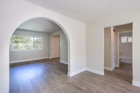 2155 Skyline Dr, Redding, CA 96001 photo 5