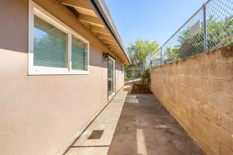 2155 Skyline Dr, Redding, CA 96001 photo 24