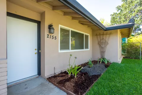 2155 Skyline Dr, Redding, CA 96001 photo 2