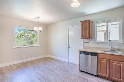 2155 Skyline Dr, Redding, CA 96001 photo 10