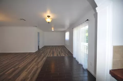 1565 Hemlock Ave, Anderson, CA 96007 photo 5