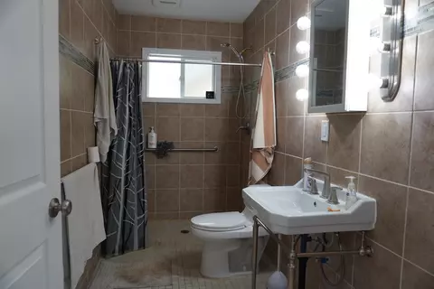 777 Locust St, Redding, CA 96001 photo 9