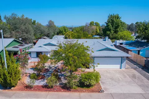2880 Camulos Way, Redding, CA 96002 photo 1