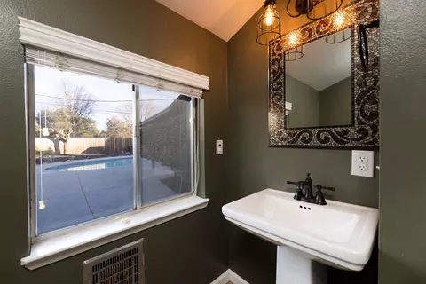 4975 Alta Rico Dr, Redding, CA 96002 photo 15