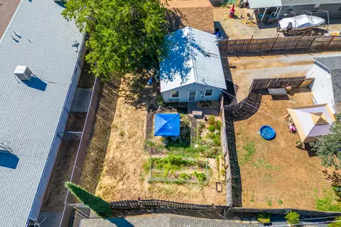 2711 Reservoir Ln, Redding, CA 96002 photo 7