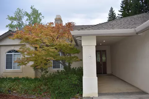 1885 Trailwood Ct, Redding, CA 96003 photo 2