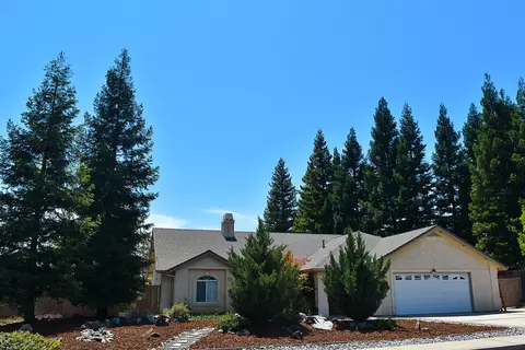 1885 Trailwood Ct, Redding, CA 96003 photo 1
