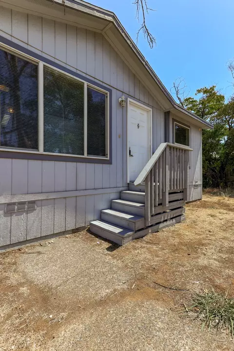 585 St Marks St, Redding, CA 96003 photo 29