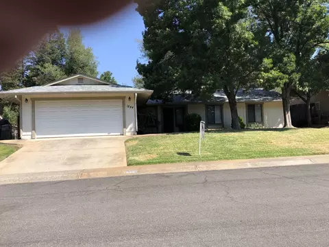 1844 Tiburon Dr, Redding, CA 96003 photo 1