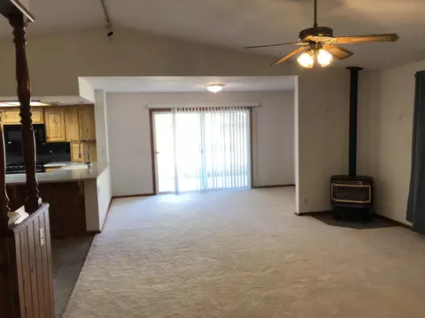 1844 Tiburon Dr, Redding, CA 96003 photo 6