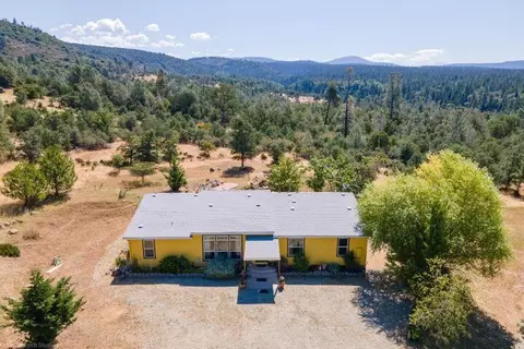 12461 Squirrel Ln, Whitmore, CA 96096 photo 3