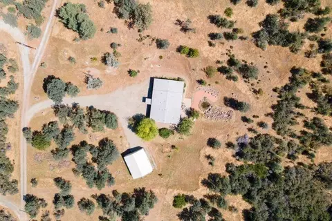 12461 Squirrel Ln, Whitmore, CA 96096 photo 5
