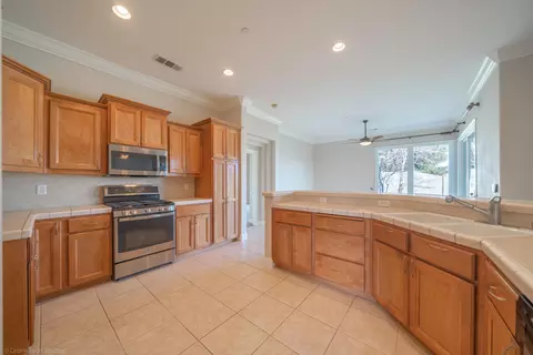959 Coggins St, Redding, CA 96003 photo 6