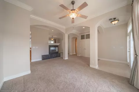 959 Coggins St, Redding, CA 96003 photo 8