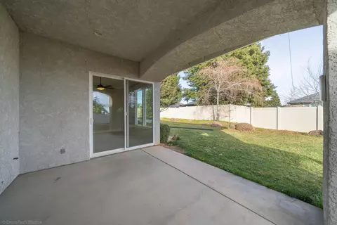 959 Coggins St, Redding, CA 96003 photo 27