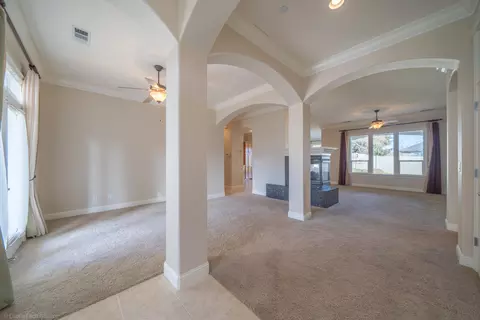 959 Coggins St, Redding, CA 96003 photo 4