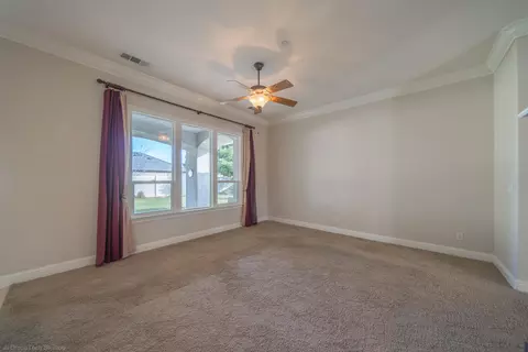 959 Coggins St, Redding, CA 96003 photo 9