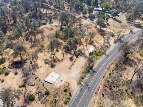 13679 Old Oregon Trl, Redding, CA 96003 photo 7
