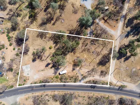 13679 Old Oregon Trl, Redding, CA 96003 photo 1