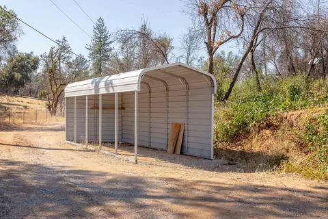 13679 Old Oregon Trl, Redding, CA 96003 photo 9