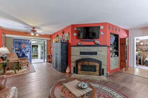 2910 Mahan St, Redding, CA 96001 photo 7