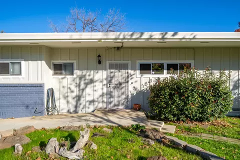 2105 Olive Ave, Redding, CA 96001 photo 3