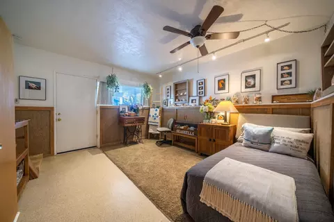 2105 Olive Ave, Redding, CA 96001 photo 22